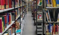 In der Erziehungswissenschaftlichen Teilbibliothek in Nürnberg