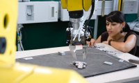 Roboterarm im Studiengang Maschinenbau