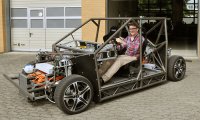 Das MOBILE-Forschungsfahrzeug mit 4 Elektromotoren haben fast ausschließlich Studierende entwickelt