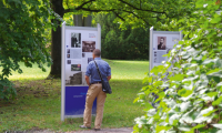 Die 14 Nobelpreisträger der Uni Würzburg werden im städtischen Ringpark geehrt.