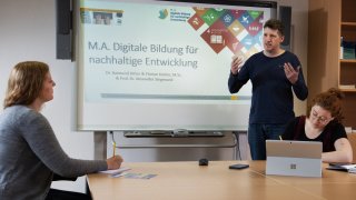 Lehre im Masterstudiengang Digitale Bildung für nachhaltige Entwicklung