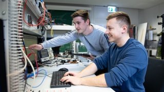 Sensorik-Labor der Mechatronik an der Hochschule Aalen