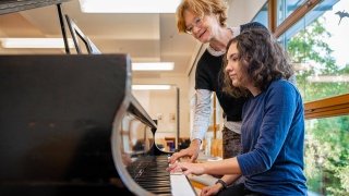 Klavierunterricht im Profil Musik