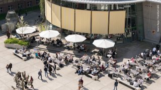 An der Frankfurt UAS studieren mehr als 15.000 Studierende aus über 100 Nationen.