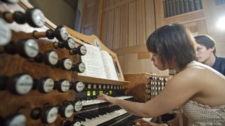Teilnehmerin Sul Bi Yi beim Orgelwettbewerb
