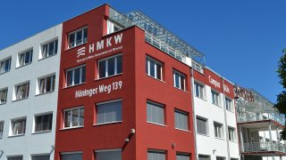 Die HMKW Köln verfügt u.a. über Ausstellungsräume und eine ausgelagerte Print- und Foto-Werkstatt.