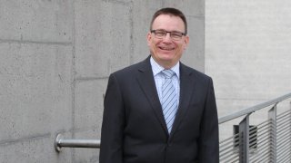 Prof. Dr.-Ing. Stefan Hillenbrand, Studiengangleiter Mechatronik