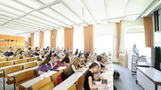Campus Benediktbeuern, Vorlesung